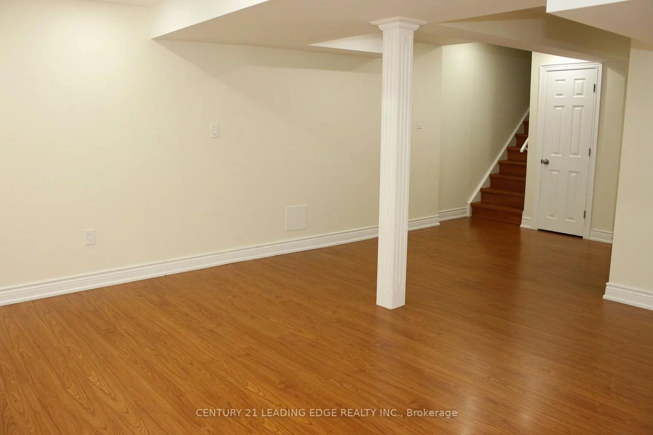 424, Oaktree, Meadowvale Village, Mississauga