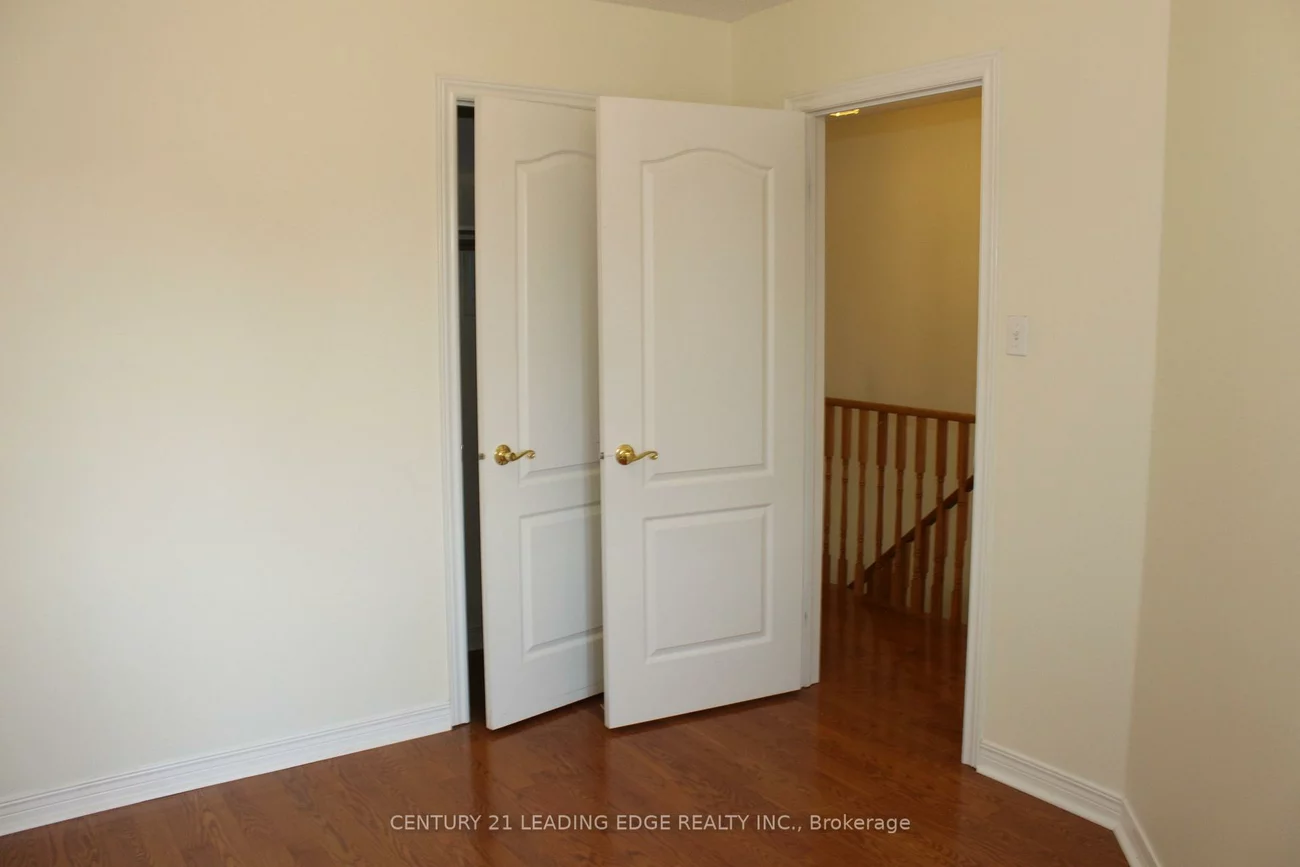 424, Oaktree, Meadowvale Village, Mississauga