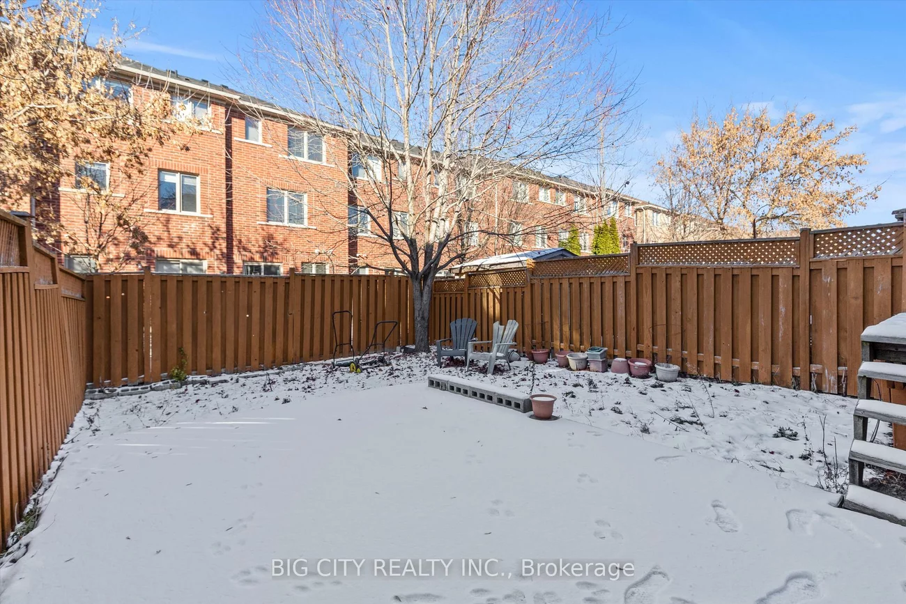 1419, Weir, East Credit, Mississauga