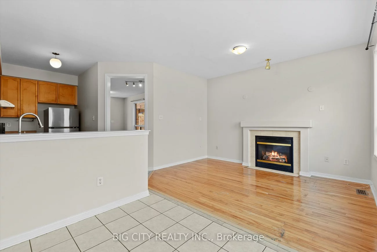 1419, Weir, East Credit, Mississauga