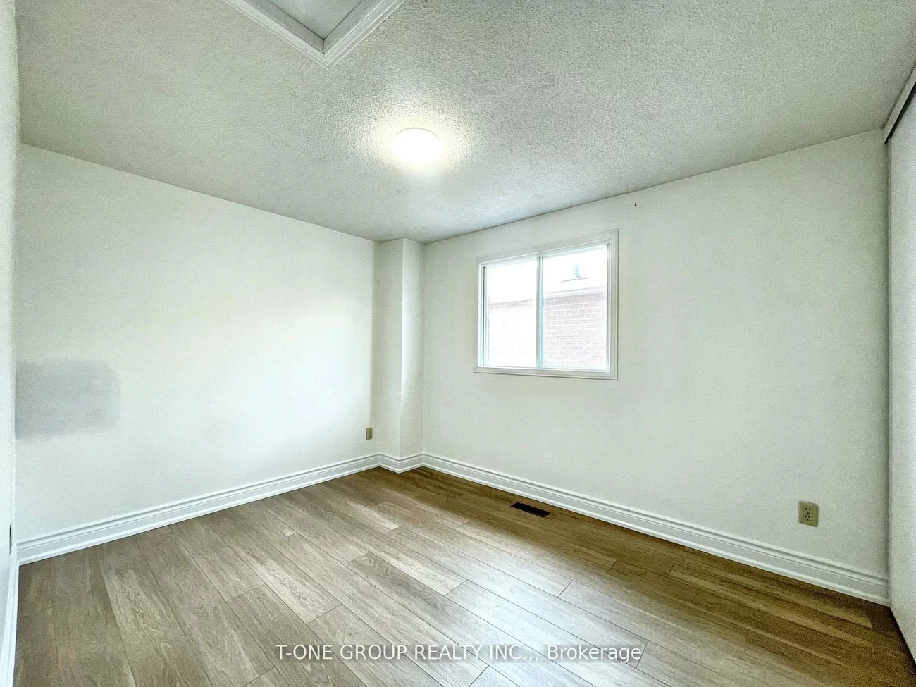 4485, Jenkins, Hurontario, Mississauga