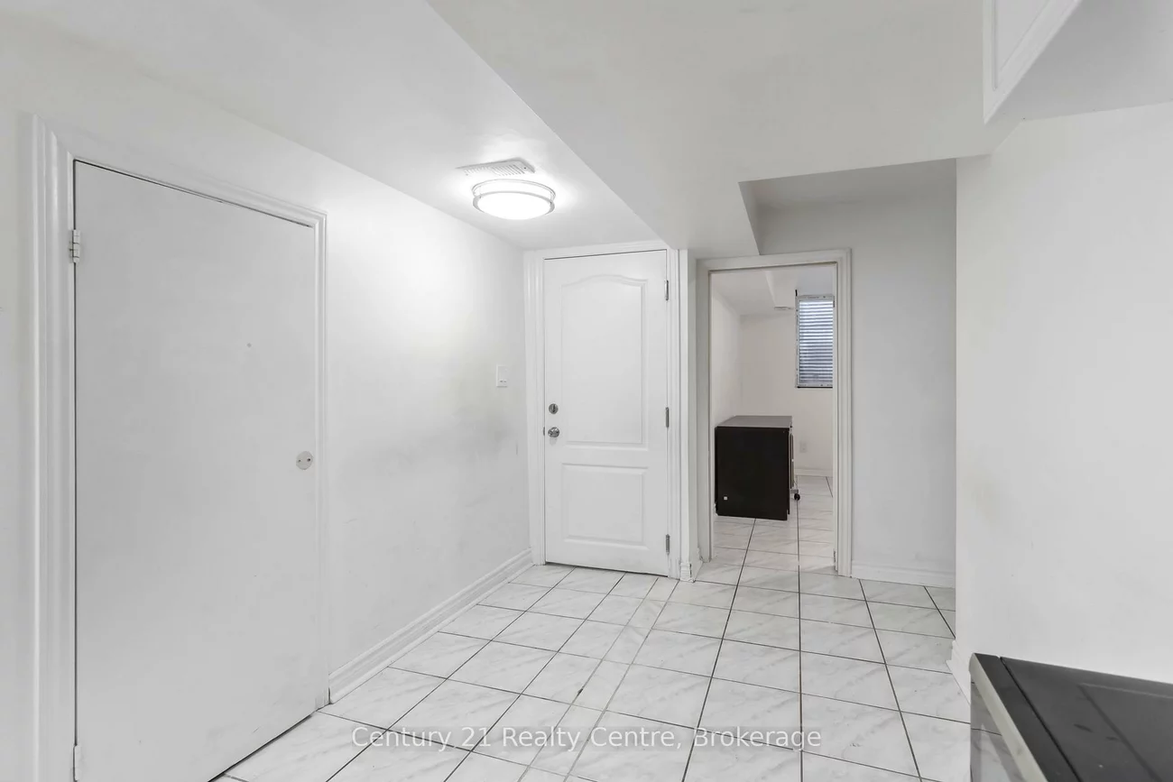 3073, Ireson, Malton, Mississauga