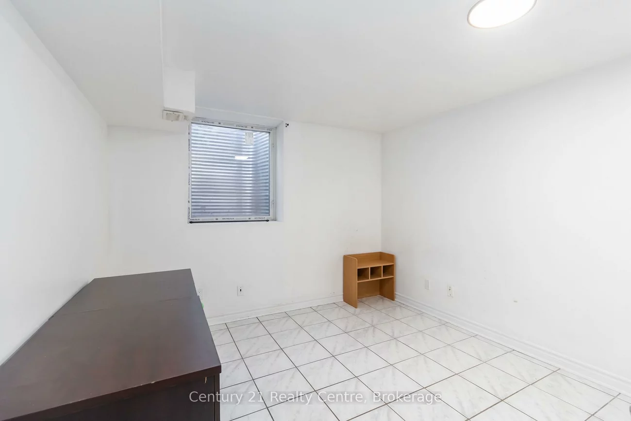 3073, Ireson, Malton, Mississauga