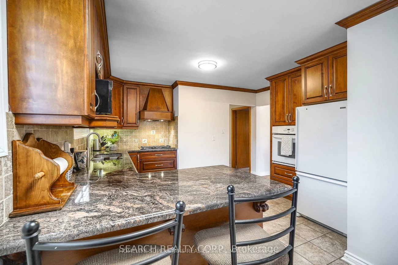 3766, Bayswater, Malton, Mississauga