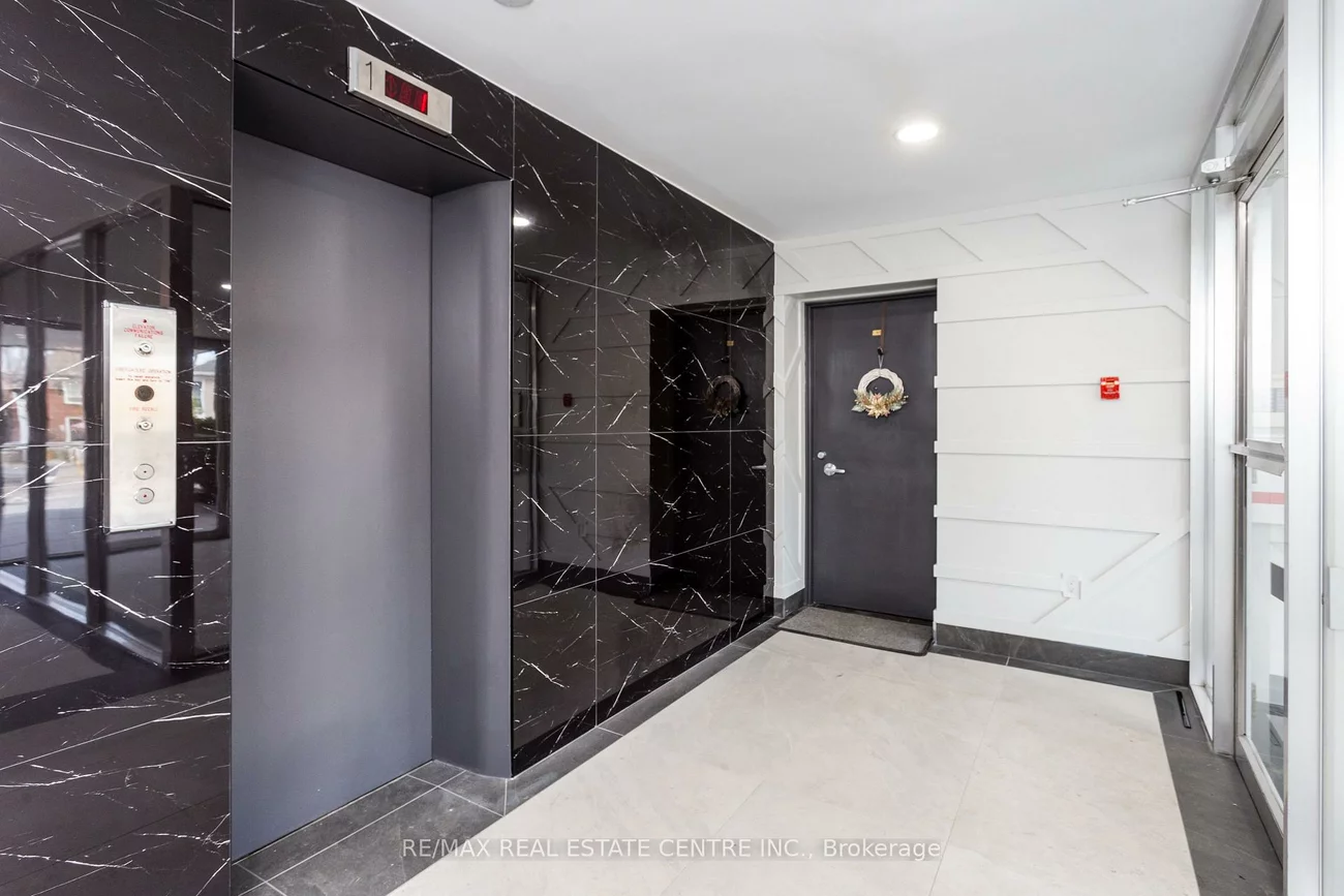 371, Lakeshore, Port Credit, Mississauga