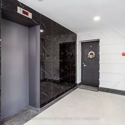 371, Lakeshore, Port Credit, Mississauga