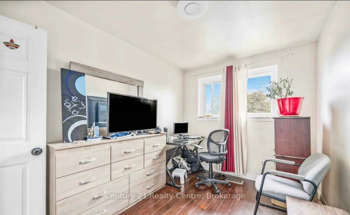 3073, Ireson, Malton, Mississauga