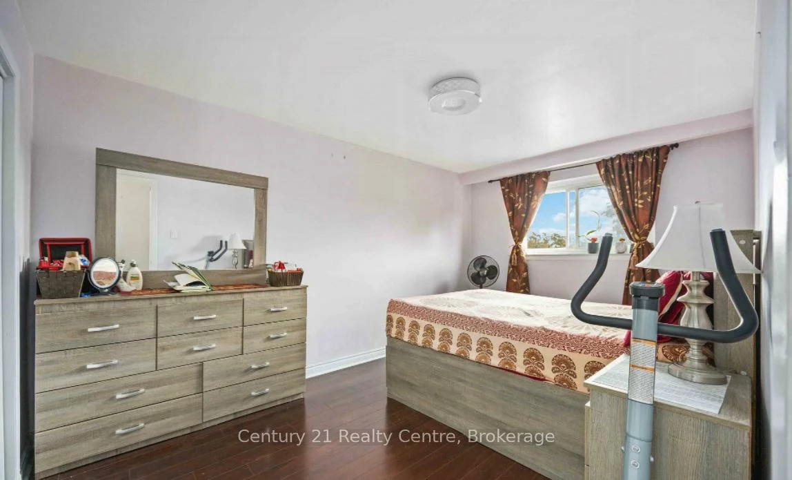 3073, Ireson, Malton, Mississauga