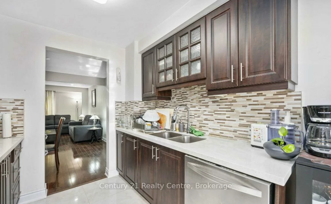 3073, Ireson, Malton, Mississauga