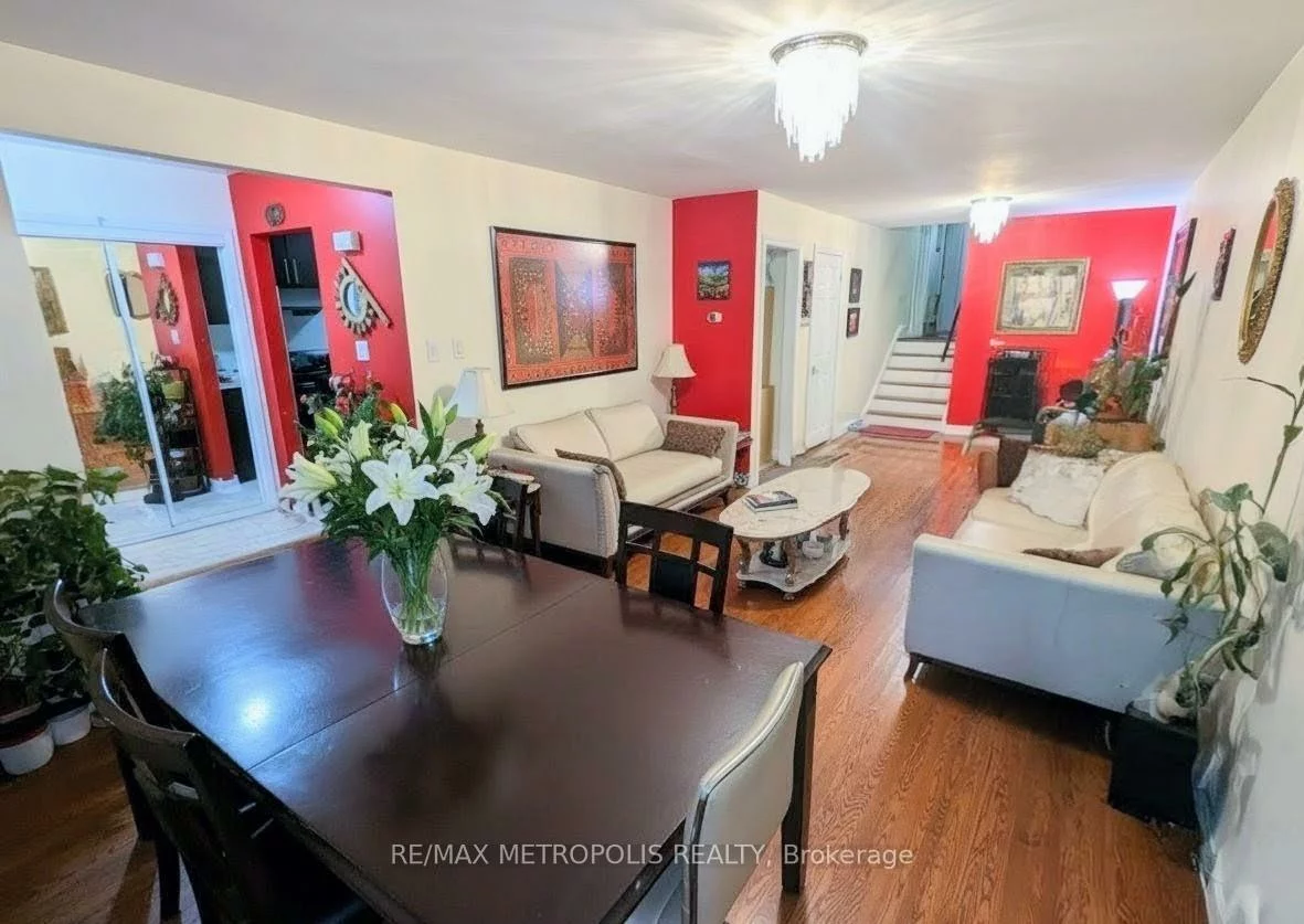 897, Consort, Erindale, Mississauga