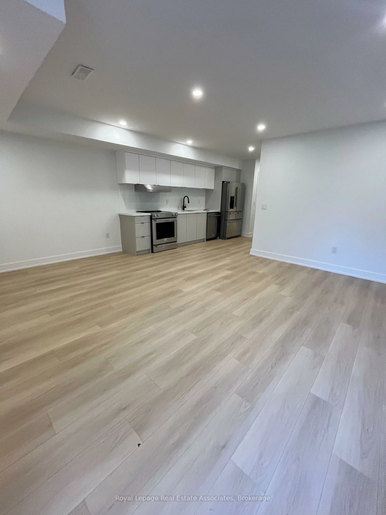 1039, Caven, Lakeview, Mississauga