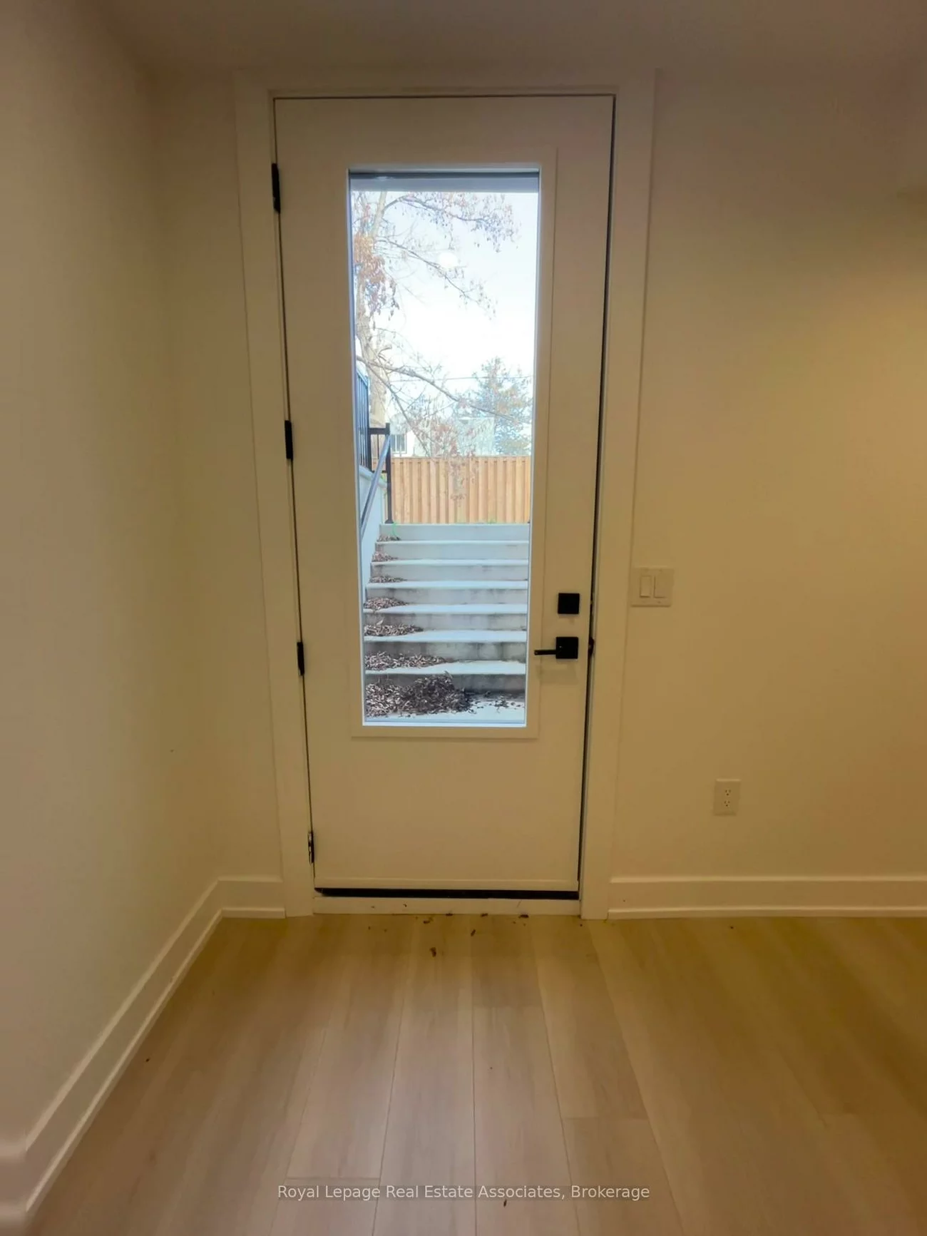 1039, Caven, Lakeview, Mississauga