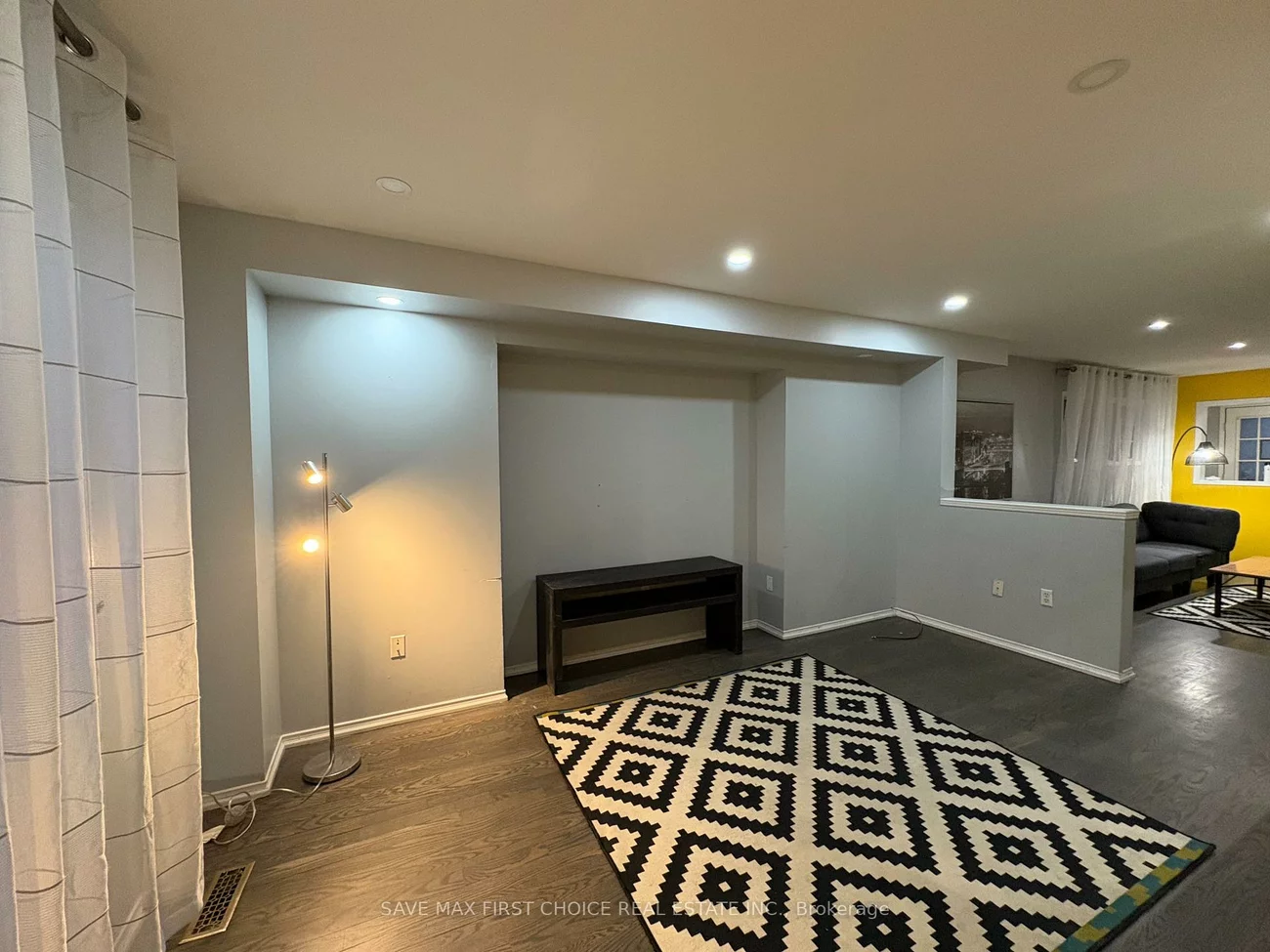 3395, Scotch Pine, Lisgar, Mississauga