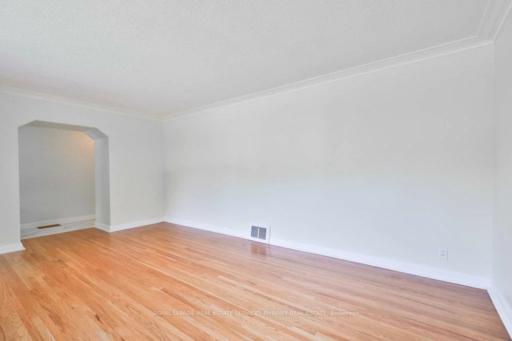 68, Oriole, Mineola, Mississauga