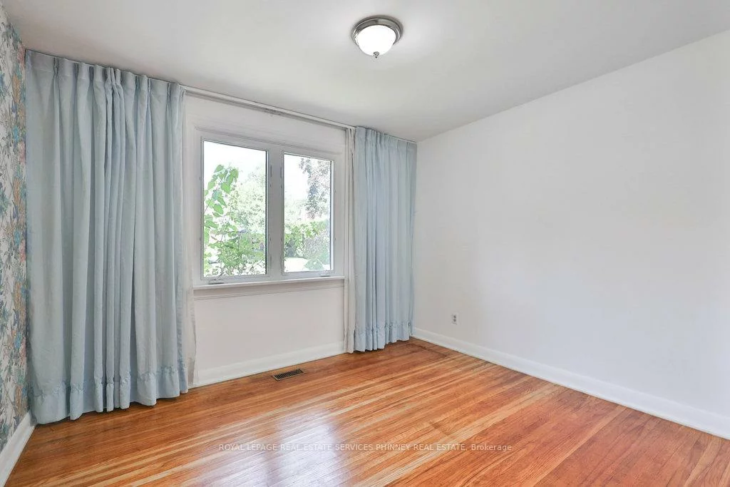 68, Oriole, Mineola, Mississauga