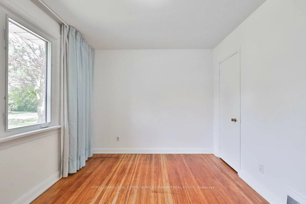 68, Oriole, Mineola, Mississauga