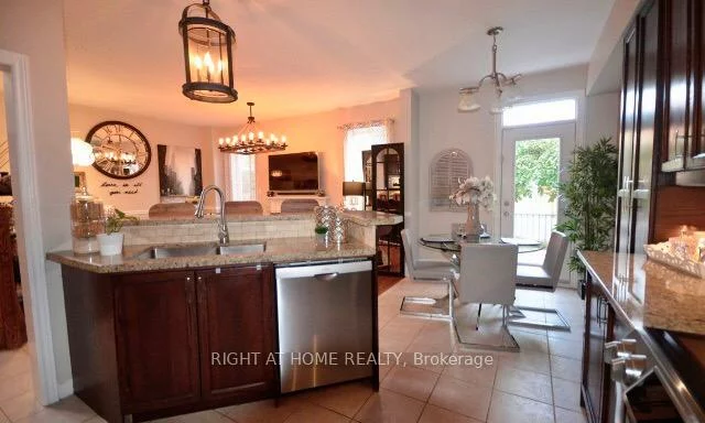 7009, Lessard, Meadowvale Village, Mississauga