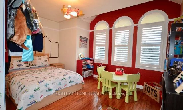 7009, Lessard, Meadowvale Village, Mississauga