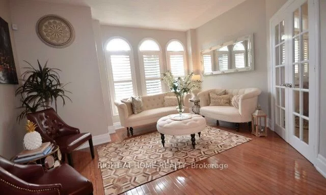 7009, Lessard, Meadowvale Village, Mississauga