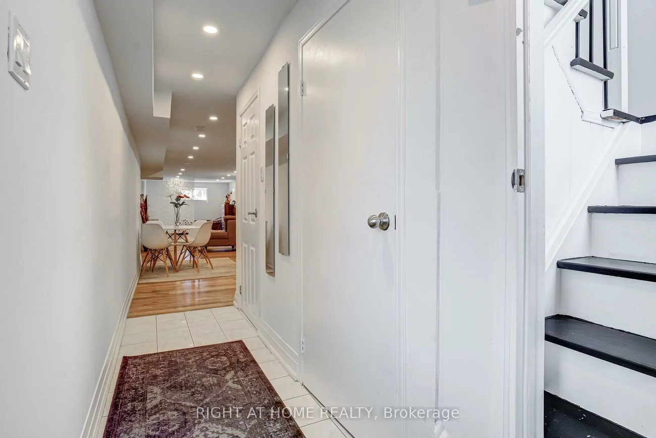 484, Kelvedon, Rathwood, Mississauga