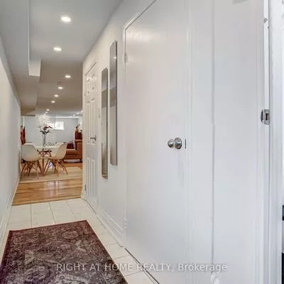 484, Kelvedon, Rathwood, Mississauga