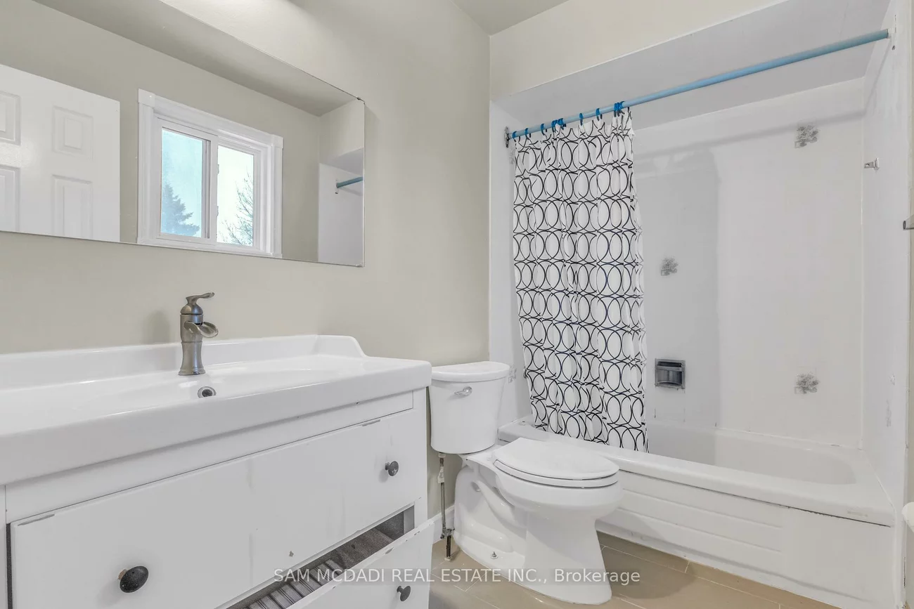 734, Woburn Woods, Creditview, Mississauga