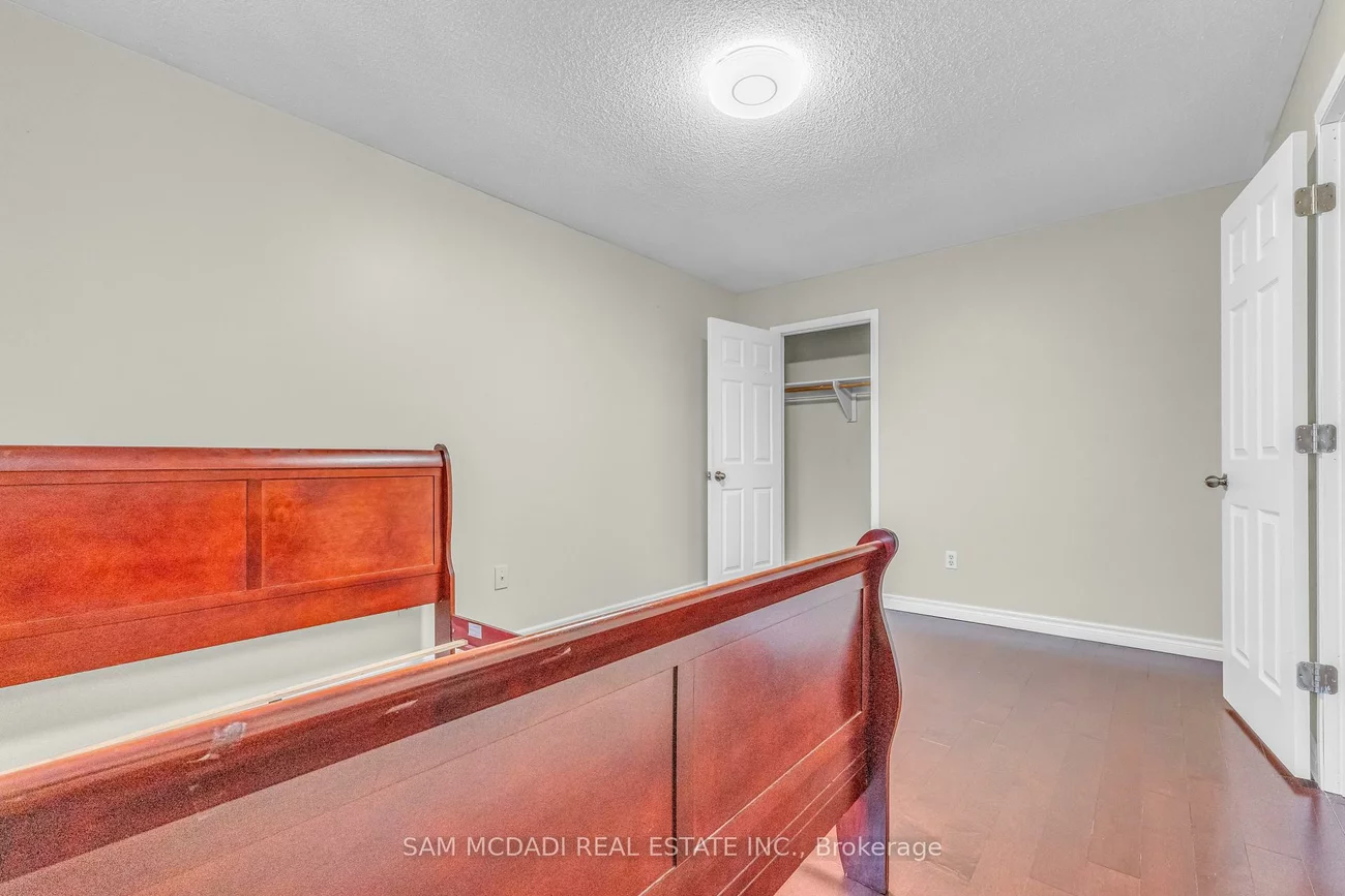 734, Woburn Woods, Creditview, Mississauga