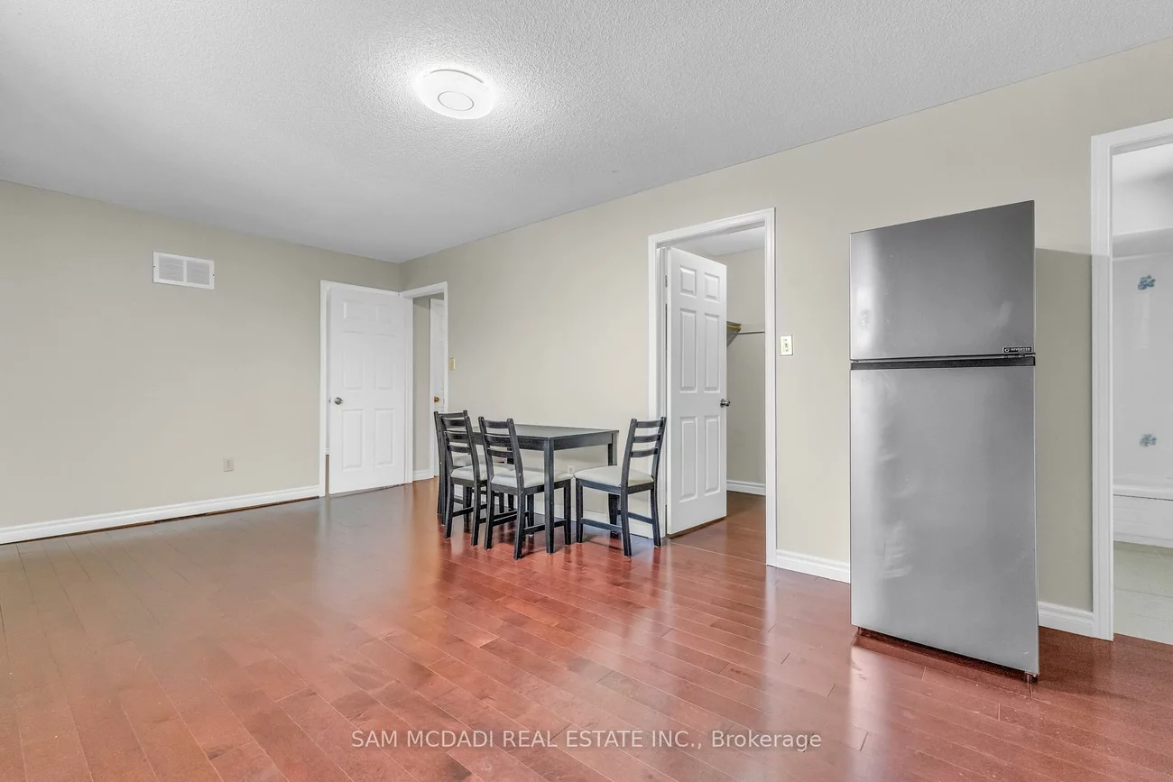 734, Woburn Woods, Creditview, Mississauga