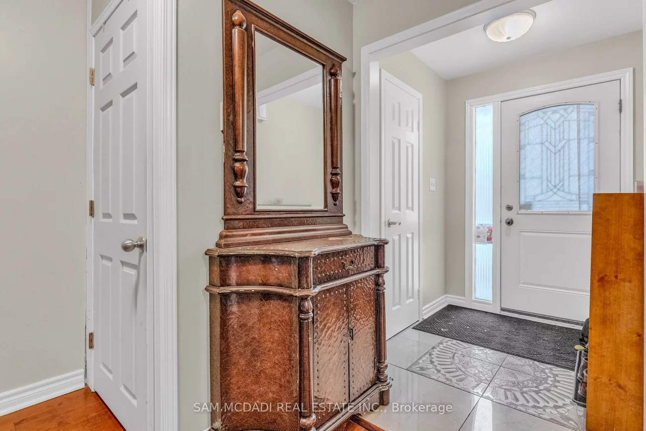 734, Woburn Woods, Creditview, Mississauga