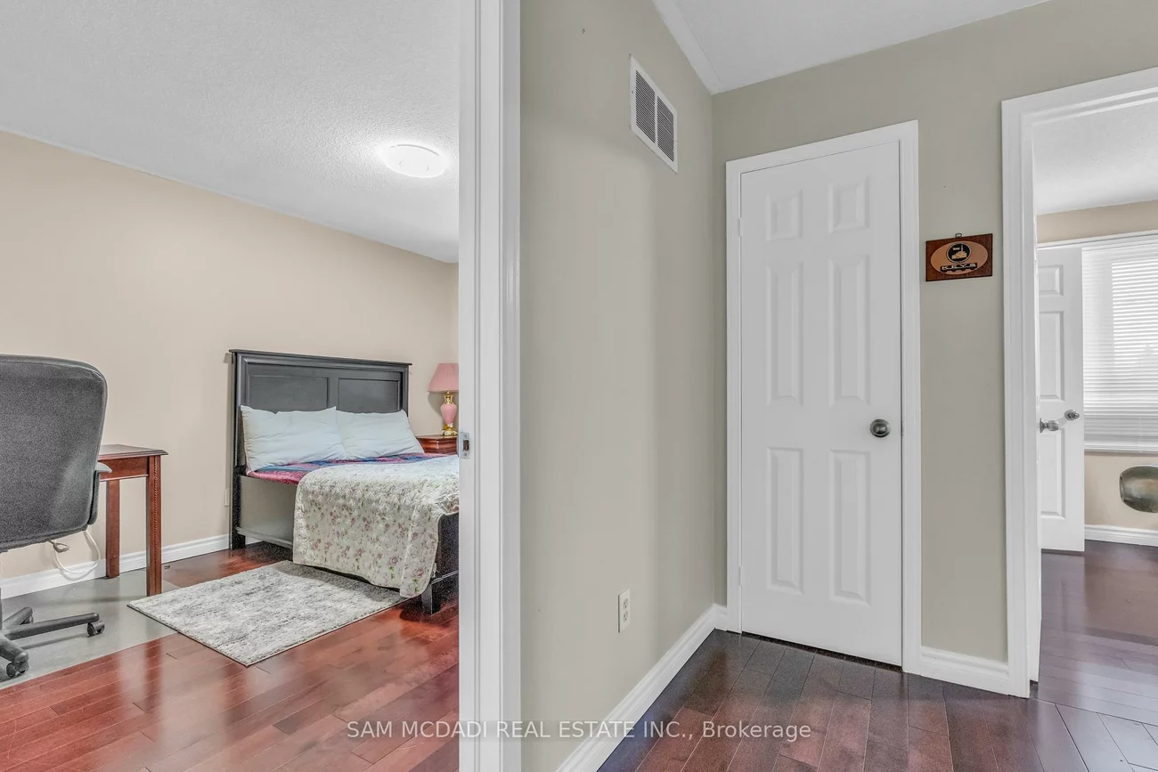 734, Woburn Woods, Creditview, Mississauga