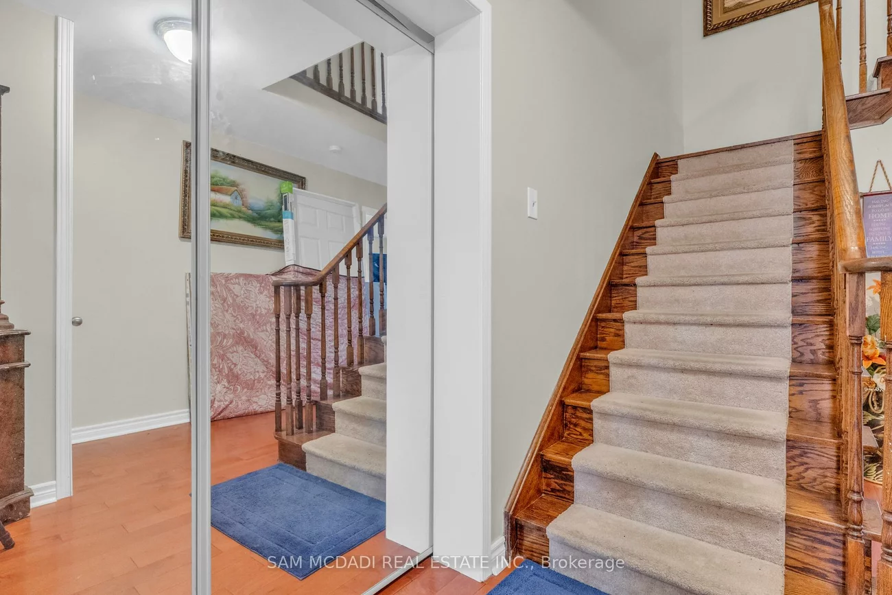 734, Woburn Woods, Creditview, Mississauga