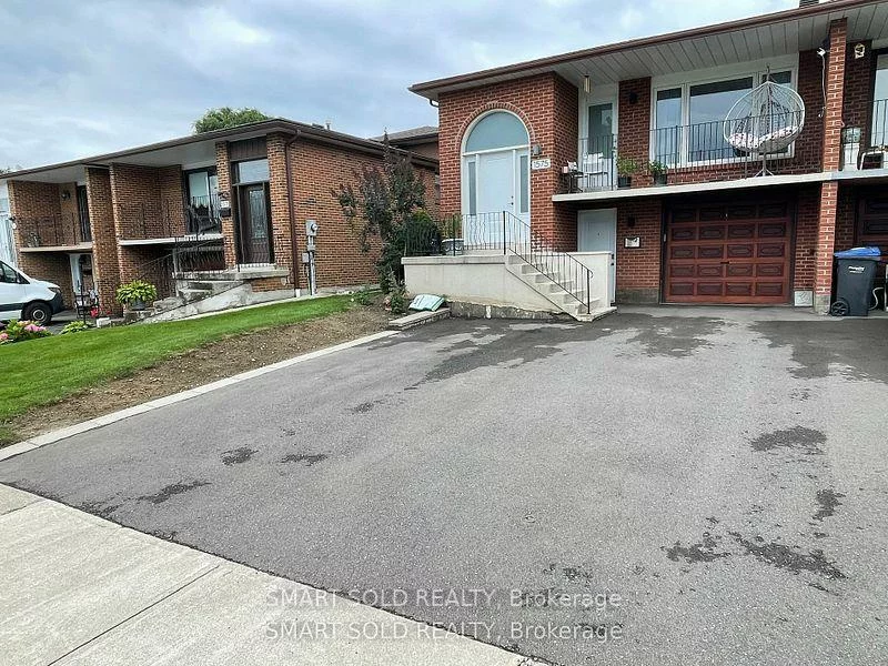 1575, Corkstone, Rathwood, Mississauga