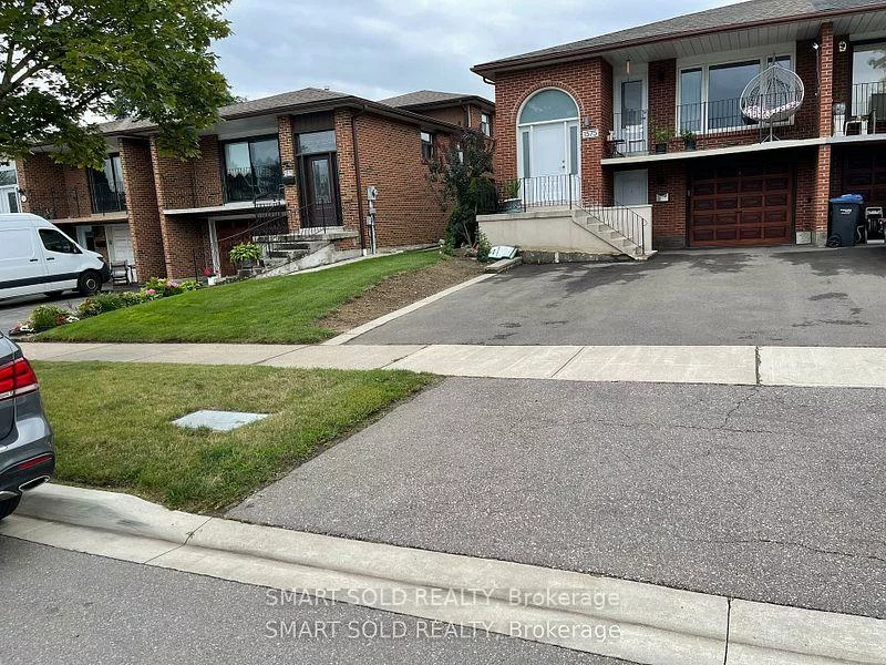 1575, Corkstone, Rathwood, Mississauga