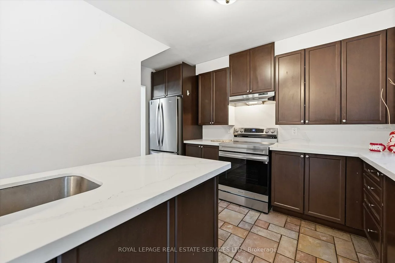 2299, Wiseman, Clarkson, Mississauga