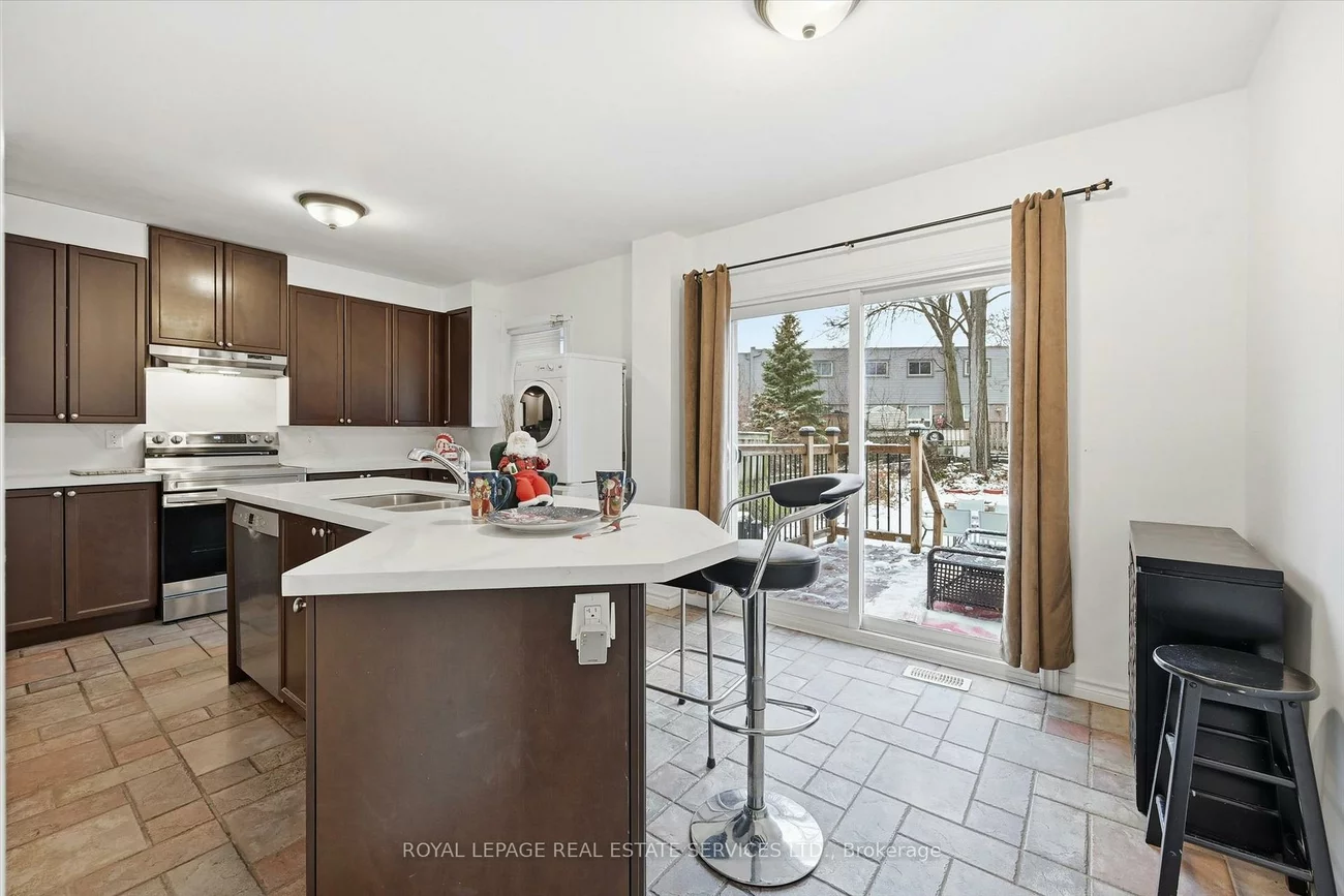 2299, Wiseman, Clarkson, Mississauga