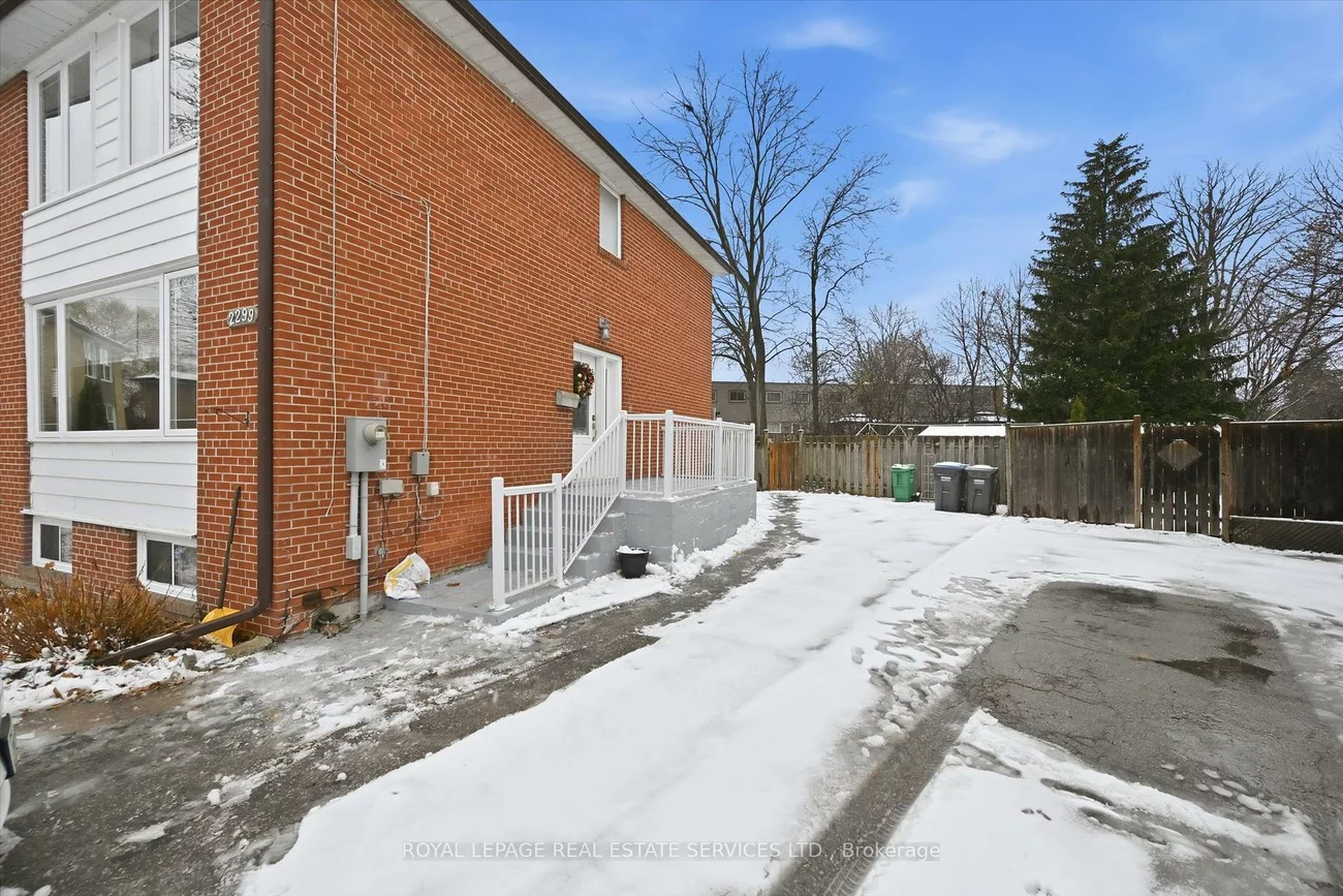 2299, Wiseman, Clarkson, Mississauga