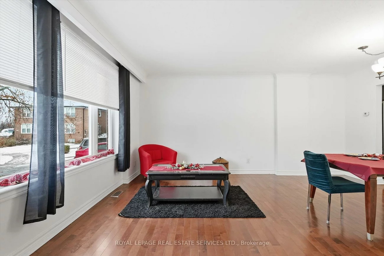 2299, Wiseman, Clarkson, Mississauga