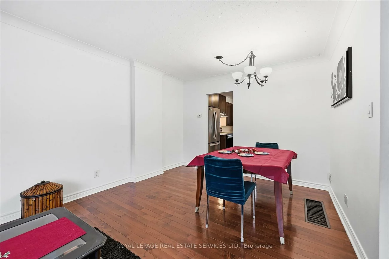 2299, Wiseman, Clarkson, Mississauga