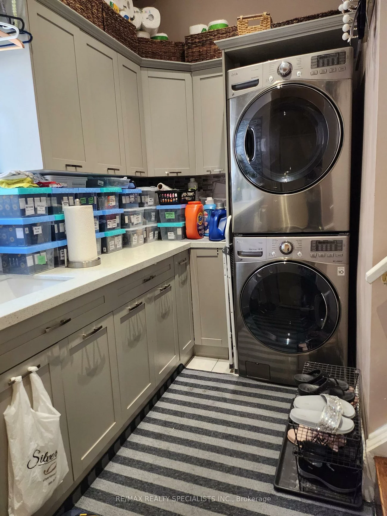 923, Mantle, East Credit, Mississauga