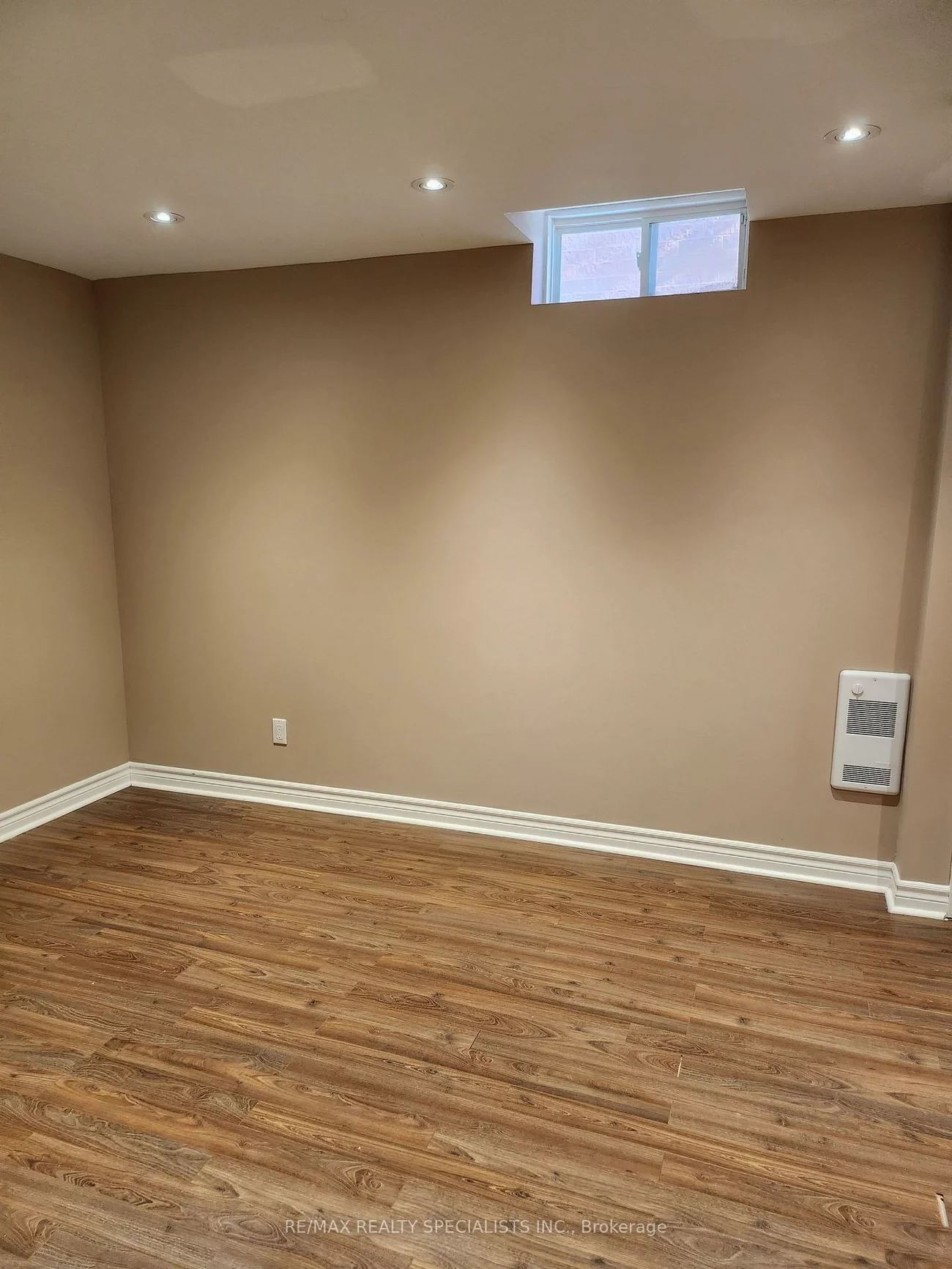 923, Mantle, East Credit, Mississauga