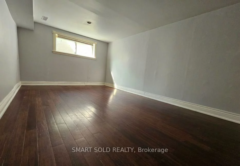 2417, Whaley, Cooksville, Mississauga