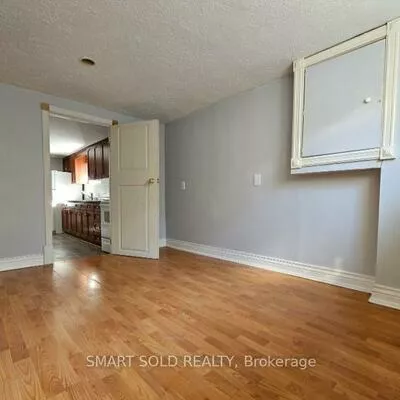 2417, Whaley, Cooksville, Mississauga