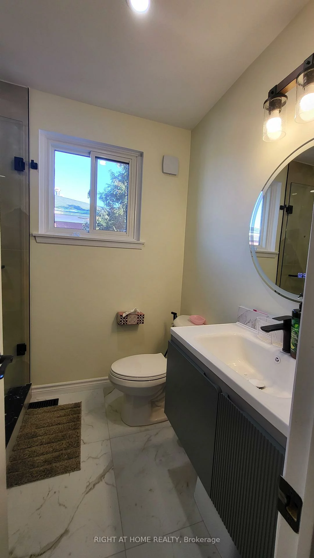 626, Abana, Cooksville, Mississauga