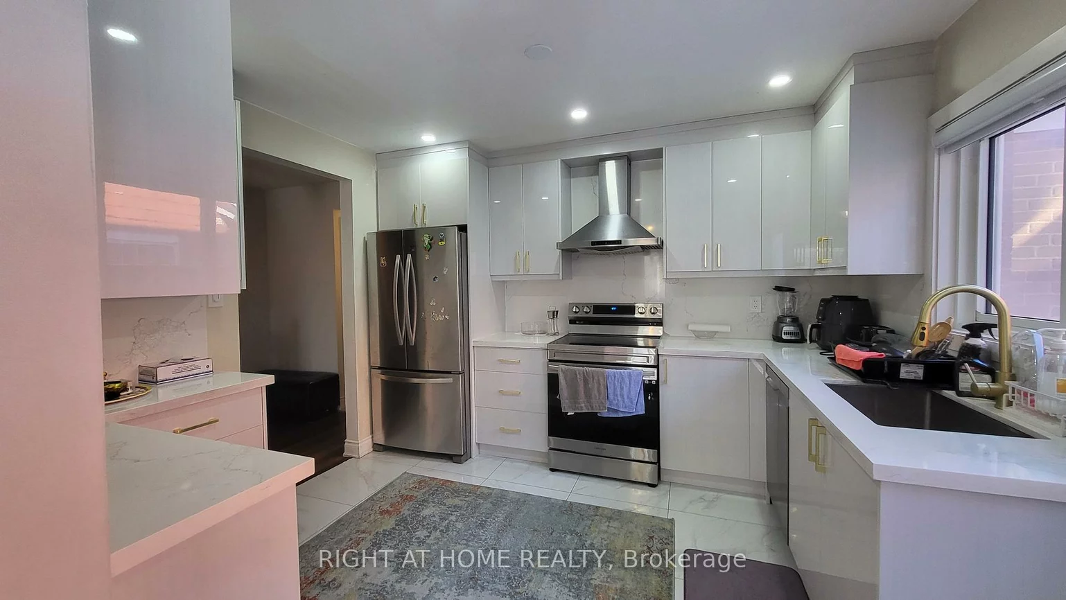 626, Abana, Cooksville, Mississauga