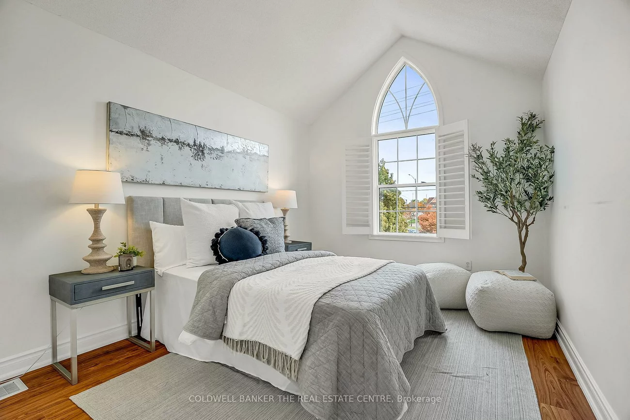 6986, Haines Artist, Meadowvale Village, Mississauga