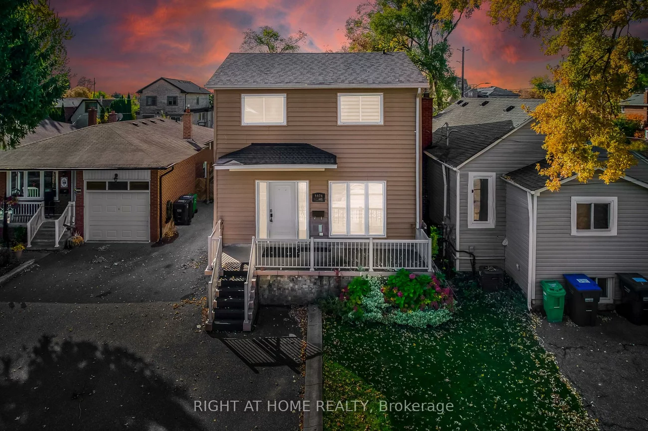 1076, Eastmount, Lakeview, Mississauga