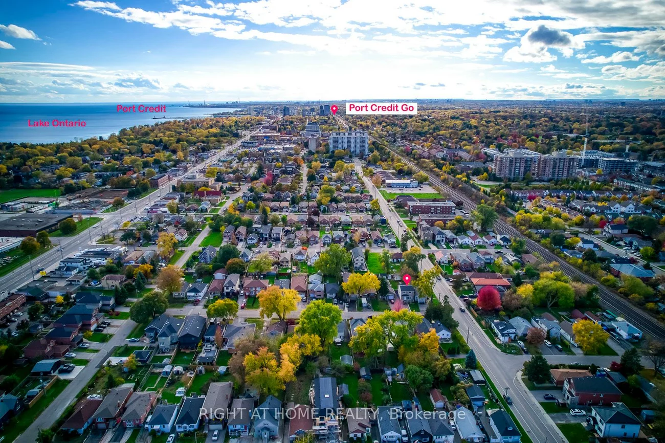 1076, Eastmount, Lakeview, Mississauga