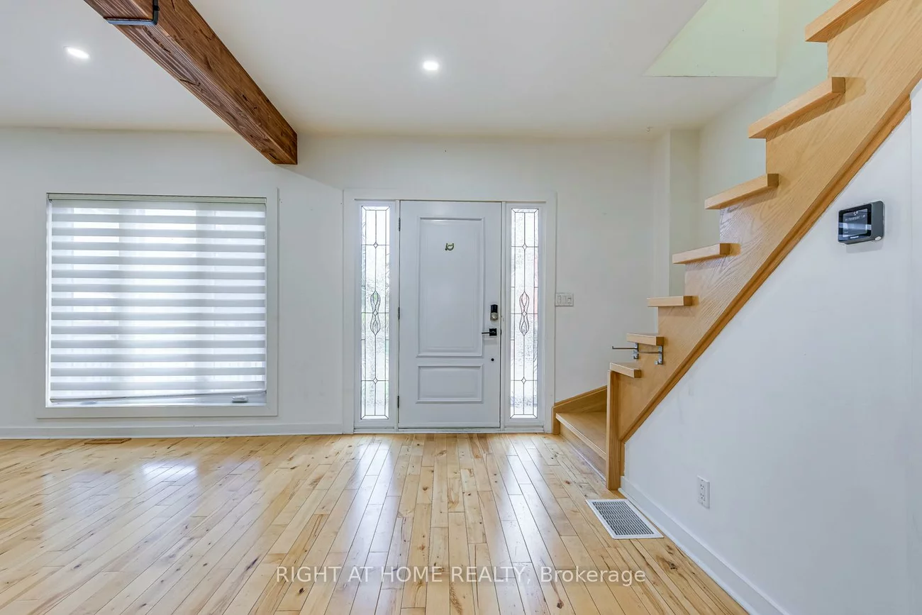 1076, Eastmount, Lakeview, Mississauga