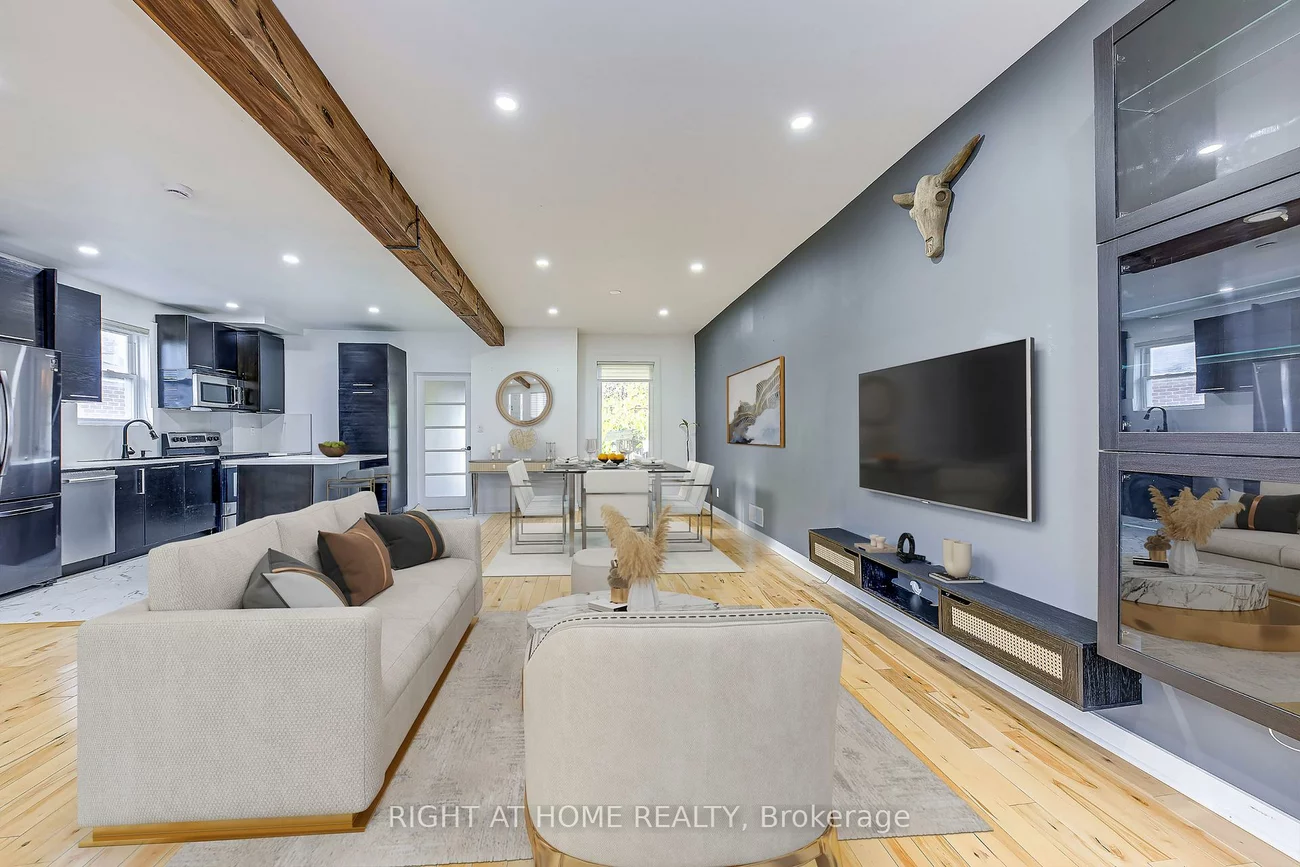 1076, Eastmount, Lakeview, Mississauga