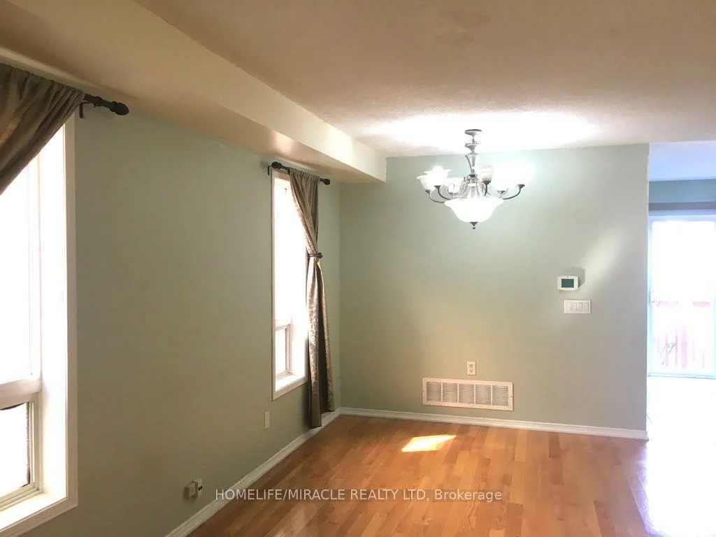 581, Garden, Meadowvale Village, Mississauga